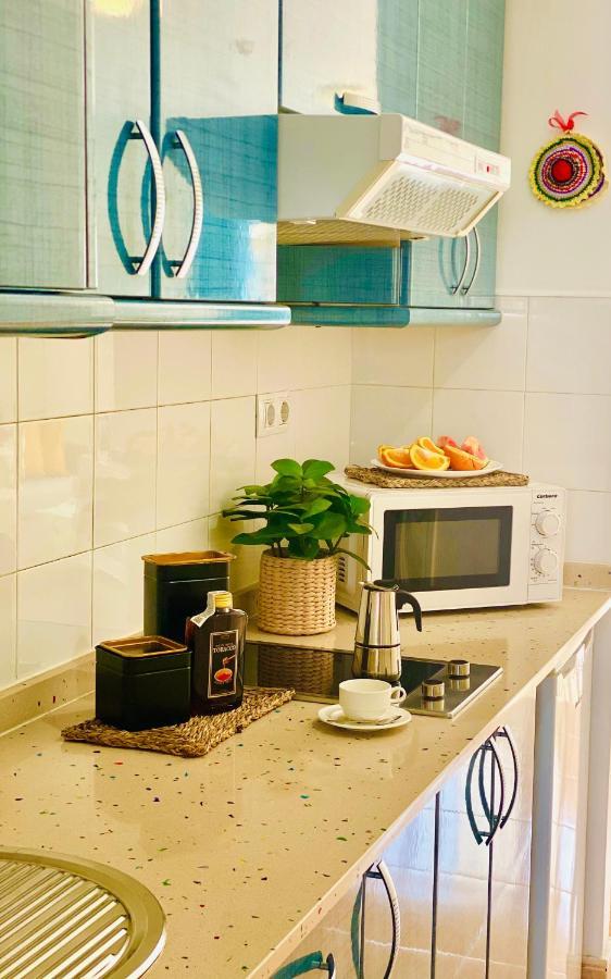 Апартаменты Beautiful Garden Flat Nearly Refurbished Free Wifi Коральео Экстерьер фото